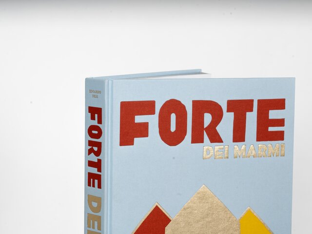 Assouline Coffeetable Travelbook Forte Dei Marmi   72156 5