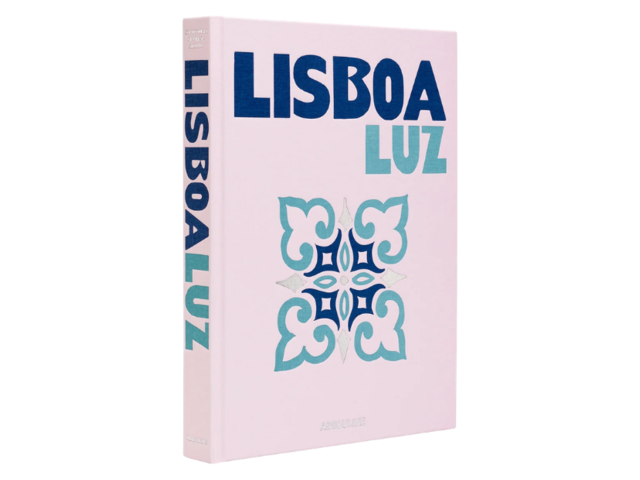 Assouline Coffeetable Travelbook LISABOA LUZ 99749