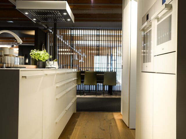 Leicht Ausstellungsküche Bondi weiß 76164 6