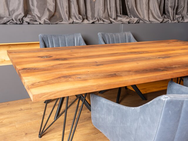 Janua/Freifrau Essgruppe STILT / RUBIE nussholz / muscat Blues 72103 4