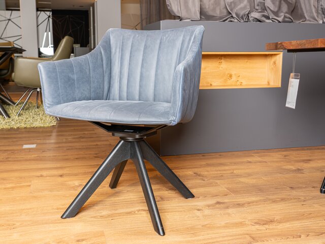 Janua/Freifrau Essgruppe STILT / RUBIE nussholz / muscat Blues 72103 6