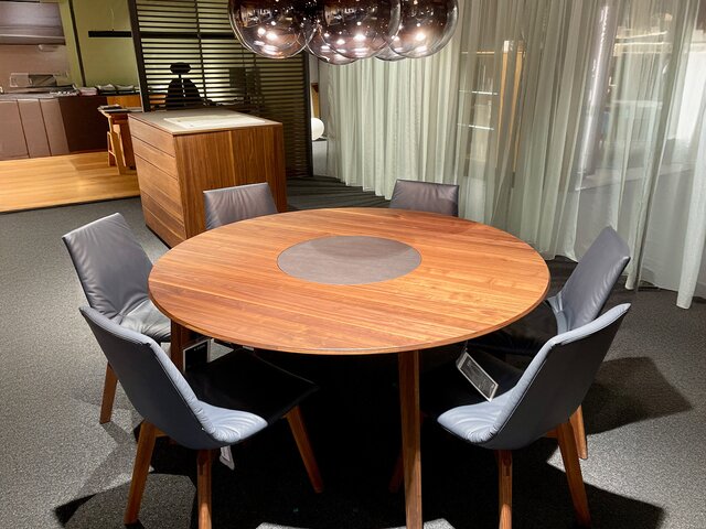 Team 7 Esstisch Miró Nussholz basalt black 67516 1