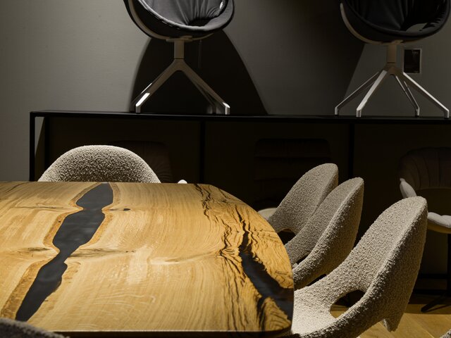 Dreikant Esstisch Eiche Epoxidriver metallic grau/transparent satiniert 71459 3