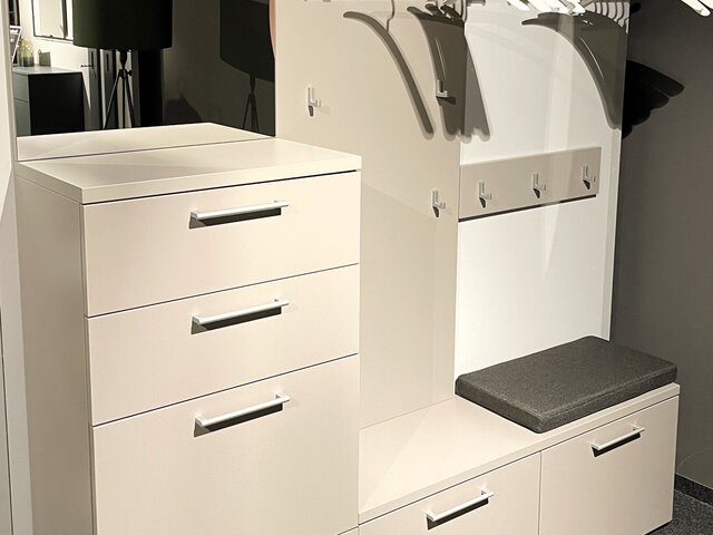 Wittenbreder Garderobenkombi come in graubeige 64860