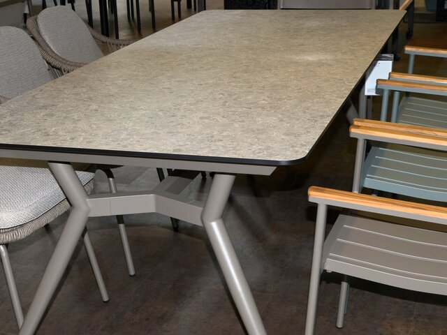 Outdoor-Tisch Crosstown champagne 76404 2