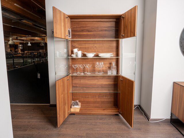 Team 7 Vitrine CUBUS schwarz / Nussholz 62789 4