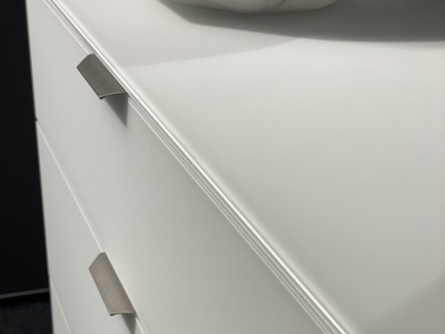 Jutzler Kommode premiumweiß-bianco matt 63466 2