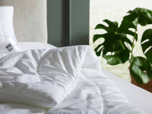 Interliving Mono-/ Faserdecke 9202 weiß 76258 2