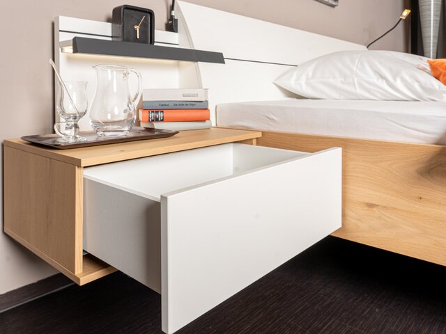 Disselkamp Schlafzimmer CORDOBA balkeneiche / weiß 69224 11