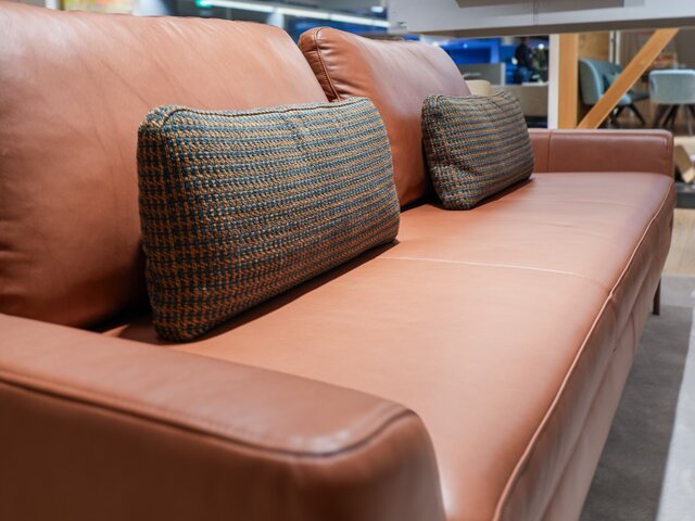 Rolf Benz Sofa Mioko signalbraun 69718 3 Rolf Benz Sofa Mioko signalbraun 69718 3