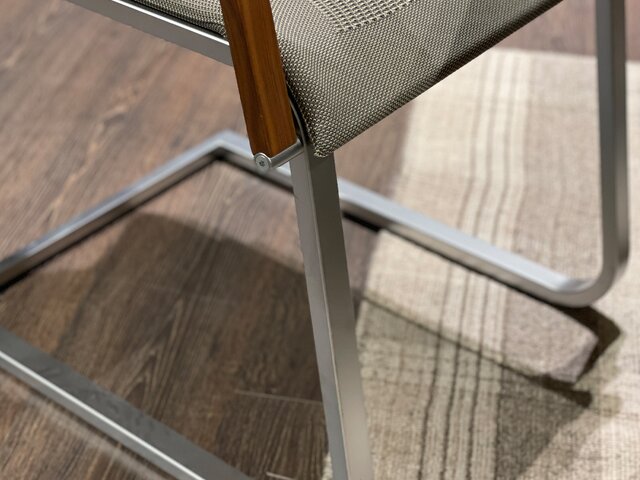 Team7 Freischwinger Magnum mit Armlehne taupe-nuss 19718 4