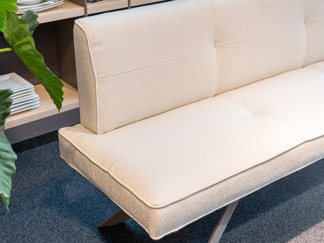 Anrei Bank VIVO creme 73962 3 Anrei Bank VIVO creme 73962 3