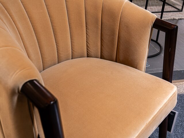 Zuvier Armchair Tammy Caramel 43597 4 Zuvier Armchair Tammy Caramel 43597 4