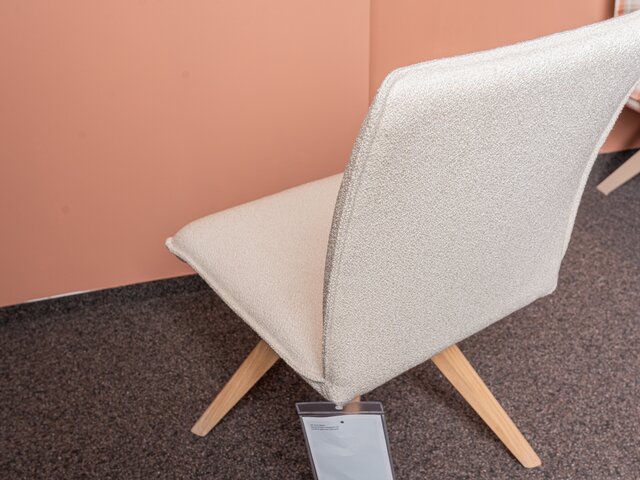 Anrei Stuhl 812 weiß 74663 4