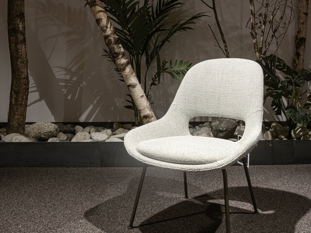 freifrau Armstuhl Theia low sahco safire 71481 2