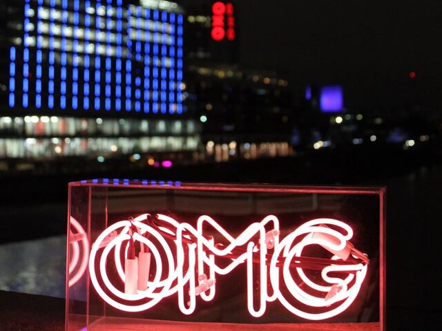 Locomocean Neon-Reklamebox OMG pink 69669 1