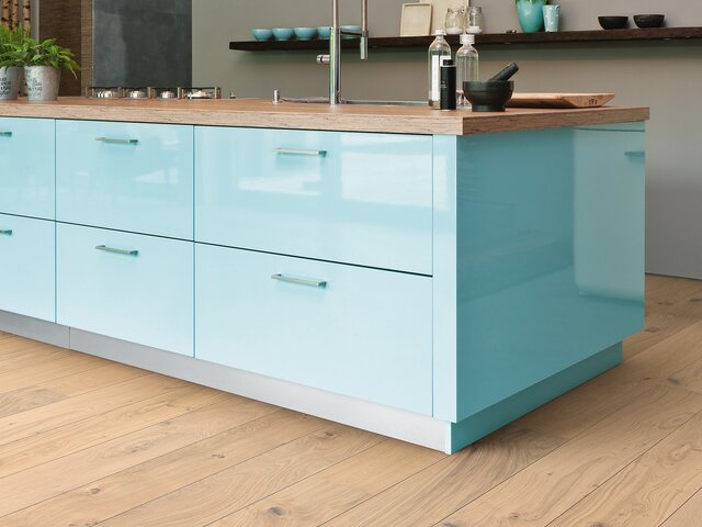 Landhausdiele Eiche / Astig / weiß geölt / gebürstet 75524 2