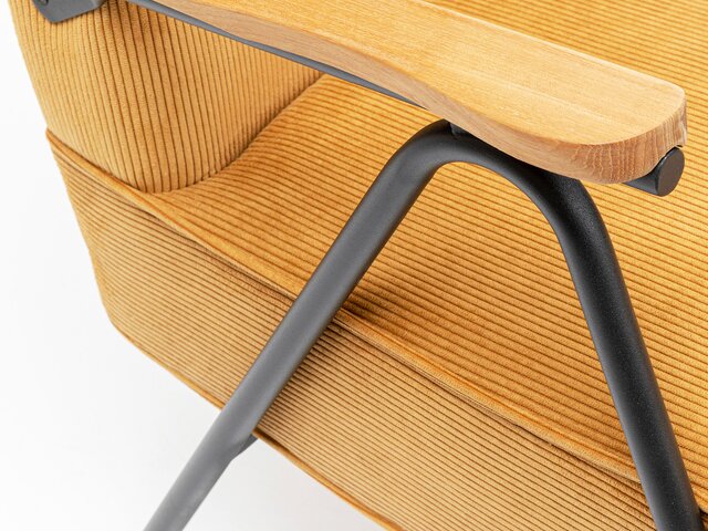 Kare Sessel Ryan Gelb 64450 3