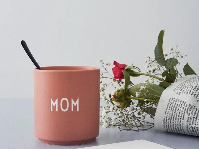 Design Letters Becher MOM lavendel 68998 2
