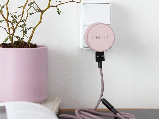 Design Letters Ladegerät SMILE lavender 69005 2