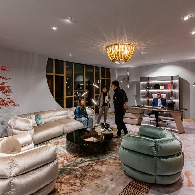 Sind schon besonders relevante Trends erkennbar? Materialien und Designs, die in den kommenden Jahren dominieren könnten? | © Courtesy Salone del Mobile.Milano and photo credits: AM Andrea Mariani (@baguray), AR Alessandro Russotti (@barabba_64), DR Diego Ravier (@diegoravier), LF Luca Fiammenghi, RS Ruggiero Scardigno, LM Ludovica Mangini, FR Sind schon besonders relevante Trends erkennbar? Materialien und Designs, die in den kommenden Jahren dominieren könnten? | © Courtesy Salone del Mobile.Milano and photo credits: AM Andrea Mariani (@baguray), AR Alessandro Russotti (@barabba_64), DR Diego Ravier (@diegoravier), LF Luca Fiammenghi, RS Ruggiero Scardigno, LM Ludovica Mangini, FR
