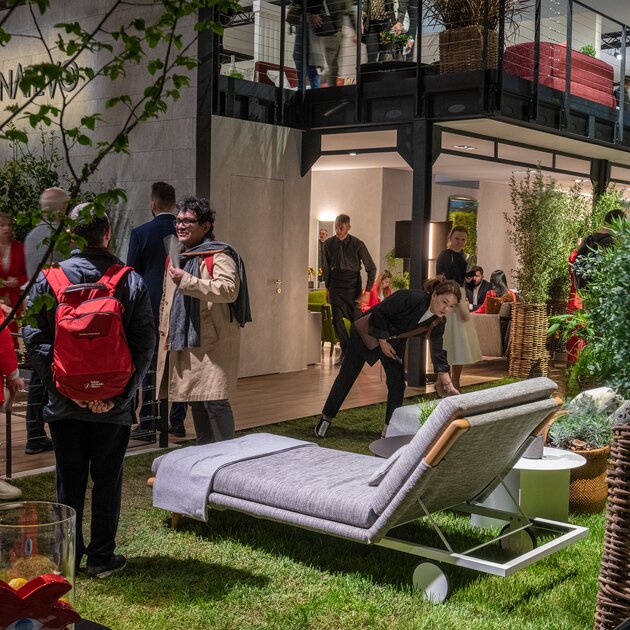 In den letzten Jahren haben vor allem Gartenmöbel einen starken Wandel vollzogen. Wollen wir weiterhin raus in die Natur? | © Courtesy Salone del Mobile.Milano and photo credits: AM Andrea Mariani (@baguray), AR Alessandro Russotti (@barabba_64), DR Diego Ravier (@diegoravier), LF Luca Fiammenghi, RS Ruggiero Scardigno, LM Ludovica Mangini, FR In den letzten Jahren haben vor allem Gartenmöbel einen starken Wandel vollzogen. Wollen wir weiterhin raus in die Natur? | © Courtesy Salone del Mobile.Milano and photo credits: AM Andrea Mariani (@baguray), AR Alessandro Russotti (@barabba_64), DR Diego Ravier (@diegoravier), LF Luca Fiammenghi, RS Ruggiero Scardigno, LM Ludovica Mangini, FR