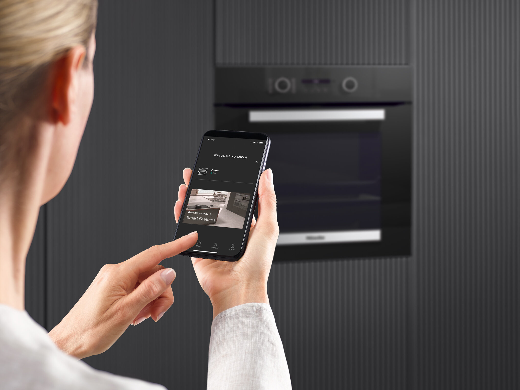 Smart & komfortabel - die neuen Miele Backöfen Smart & komfortabel - die neuen Miele Backöfen