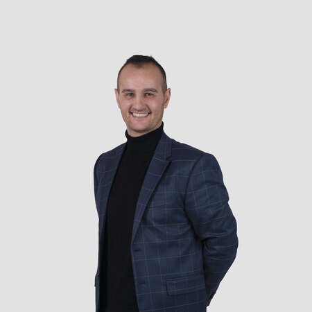 §3 Mitten in Tirol. §3 Mitten in Tirol.