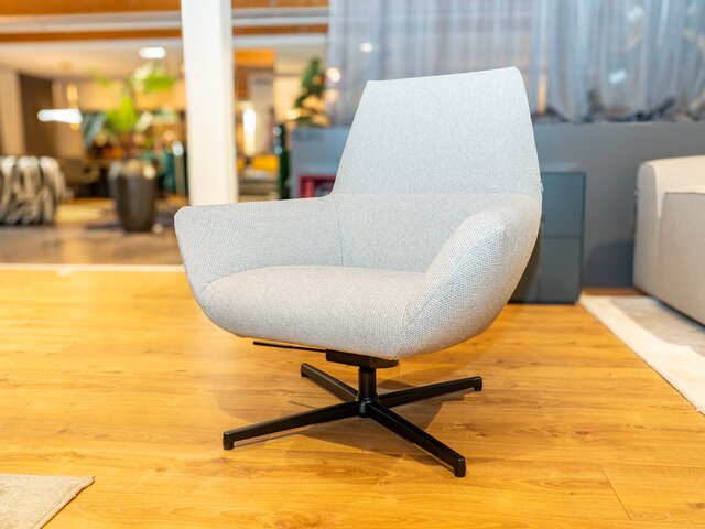 freistil Sessel & Hocker 145 silbergrau 95382 3