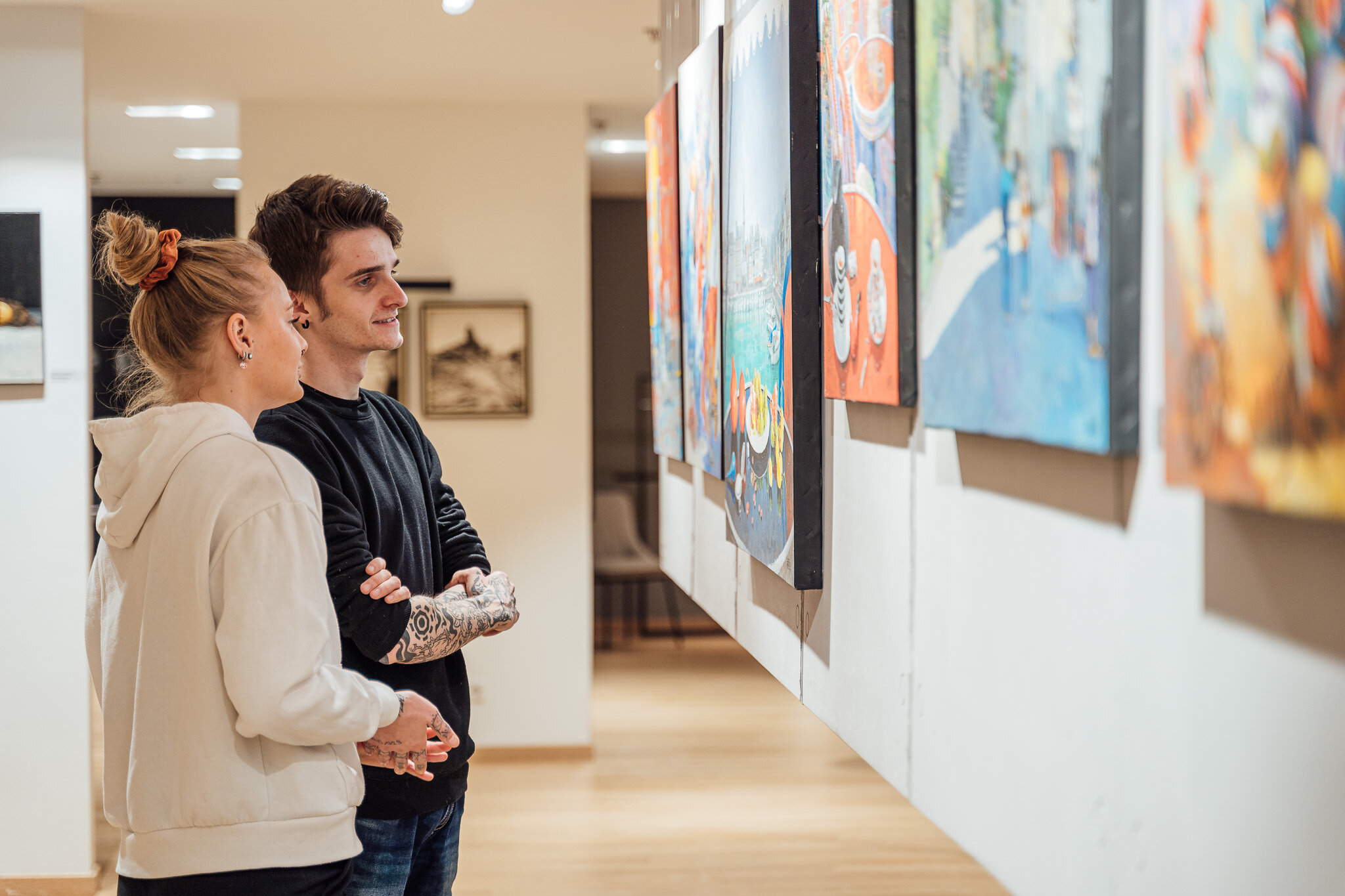 Die Skulpturen und Kunstwerke der Künstle... Die Skulpturen und Kunstwerke der Künstle...